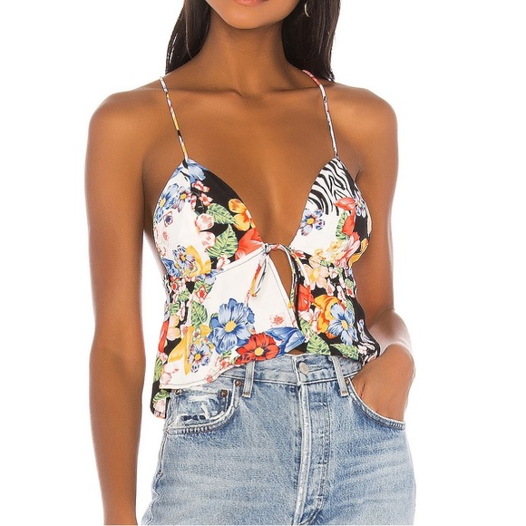 Tags on. Tie front top. - Picture 1 of 2